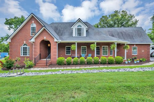 305 W Main St, Auburntown, TN, 37016-6037 | Card Image