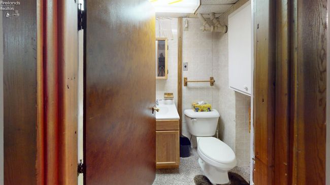1501 Tiffin Rd, House other with 3 bedrooms, 2 bathrooms and 2 parking in Fremont OH | Image 35