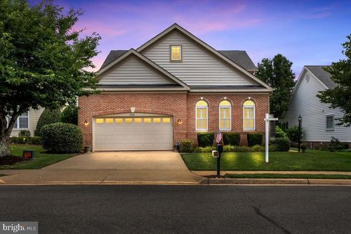 13736 Charismatic Way, GAINESVILLE, VA, 20155-3122 | Card Image