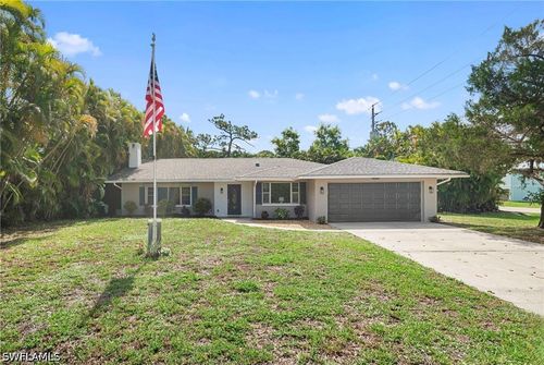 4688 Pembrooke Ln, BONITA SPRINGS, FL, 34134-7107 | Card Image