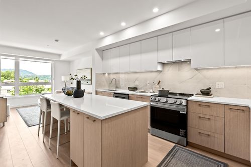 212-154 James Rd, Port Moody, BC, V3H2S4 | Card Image