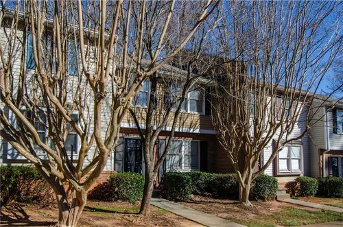 1066 Wedgewood Ln, Tucker, GA, 30084-1343 | Card Image