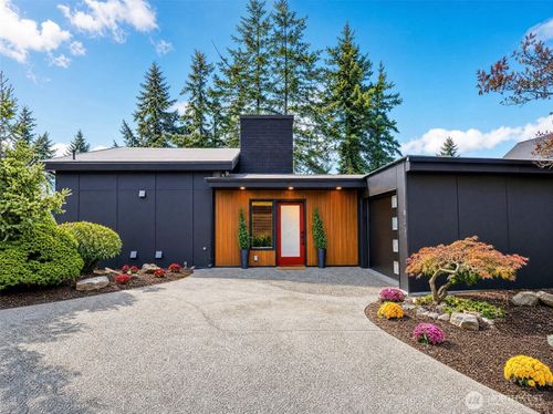 11647 Beacon Ave S, Seattle, WA, 98178-2863 | Card Image
