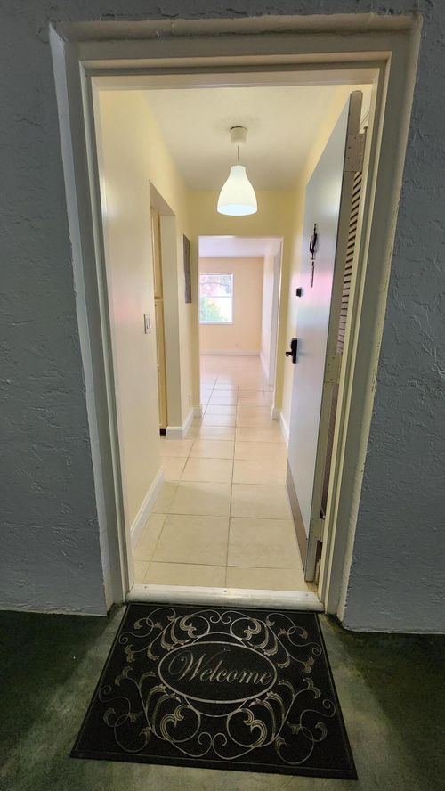 204-105 S Riverside Dr, Pompano Beach, FL, 33062-5500 | Card Image