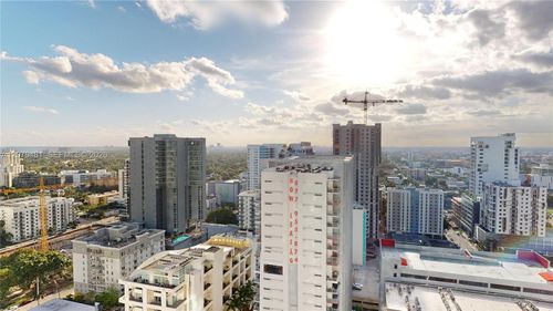2606-999 Sw 1st Ave, Miami, FL, 33130-3489 | Card Image