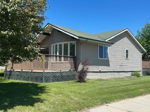 504 Nw 8th Ave, Grand Rapids, MN, 55744-2327 | Card Image
