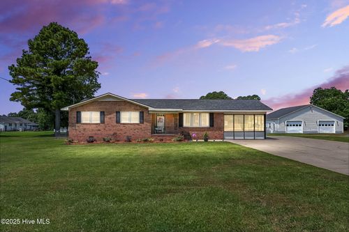 1255 N Nc 581 Hwy, Pikeville, NC, 27863-8742 | Card Image
