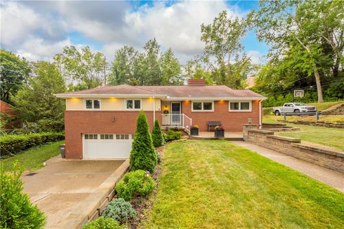 2455 Berkshire Dr, Pittsburgh, PA, 15241-2405 | Card Image