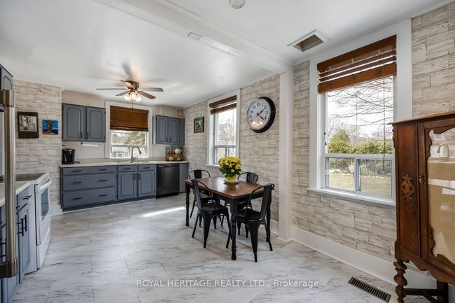 2017 Newtonville Rd, House other with 3 bedrooms, 2 bathrooms and 4 parking in Newtonville ON | Image 10
