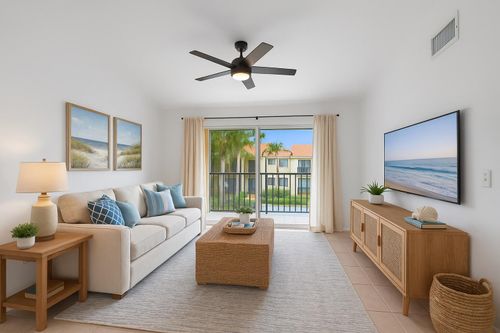 apt-305-135 Yacht Club Way, Hypoluxo, FL, 33462-6047 | Card Image
