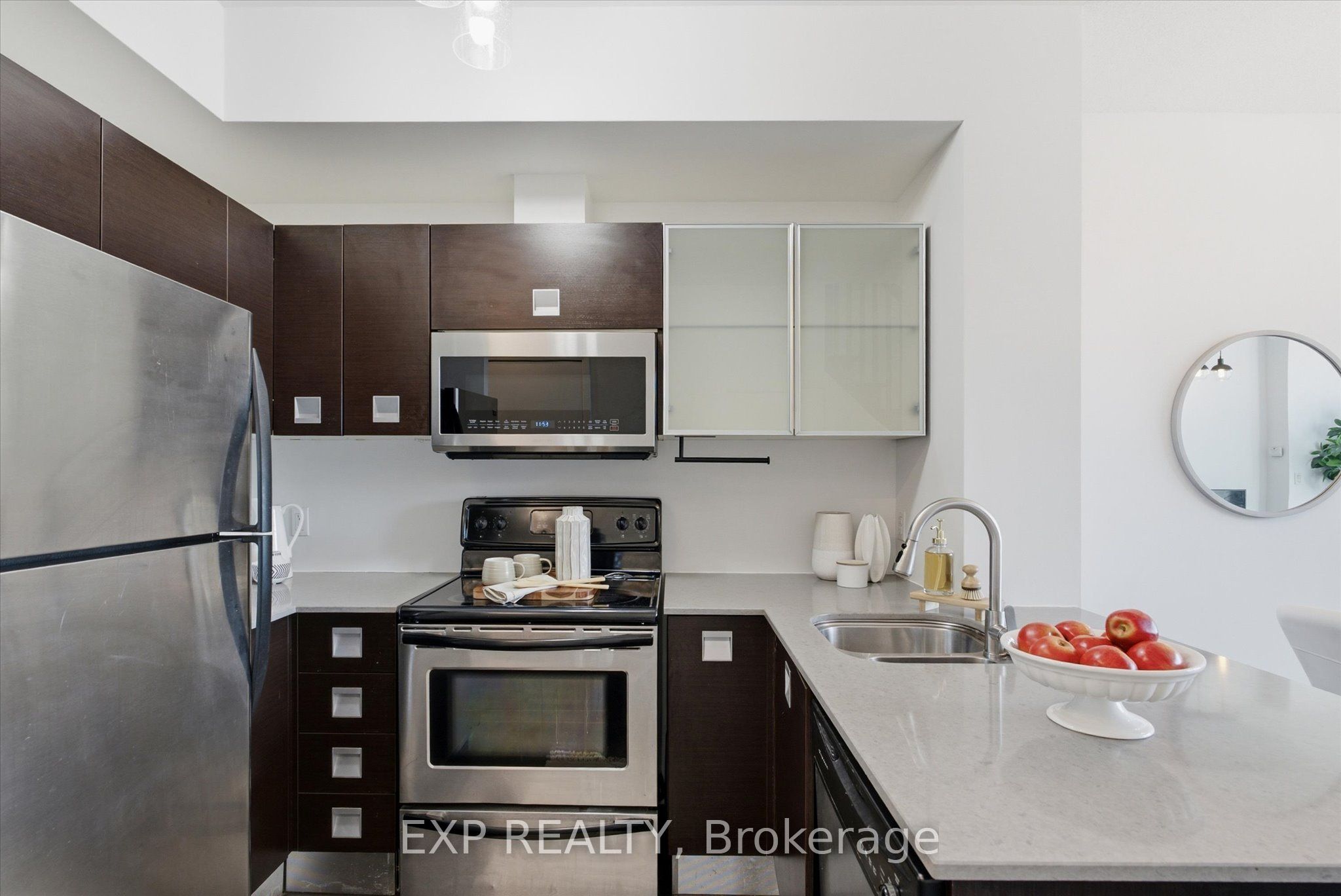 Residential in Toronto W08 4