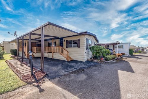 22-18501 52nd Ave W, Lynnwood, WA, 98037-4551 | Card Image