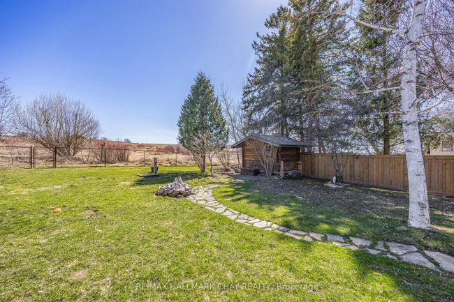 7913 Main St, House other with 3 bedrooms, 2 bathrooms and 4 parking in Adjala Tosorontio ON | Image 29