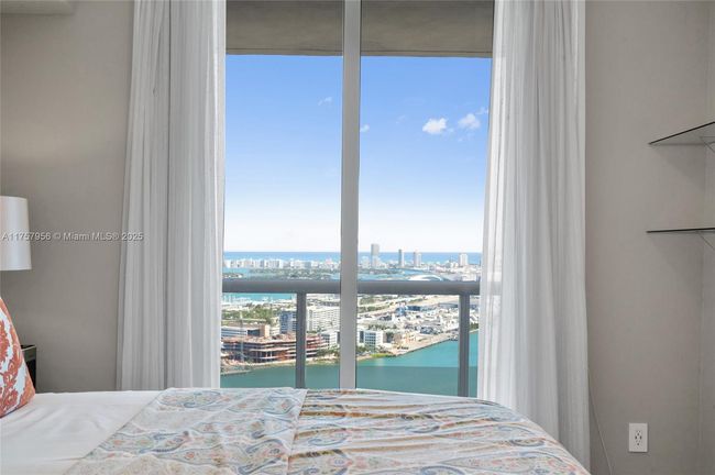 APT-4808 - 50 Biscayne Blvd, Condo with 2 bedrooms, 2 bathrooms and null parking in Miami FL | Image 33