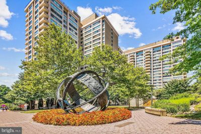 712S - 4515 Willard Avenue, Condo with 1 bedrooms, 1 bathrooms and null parking in CHEVY CHASE MD | Image 2