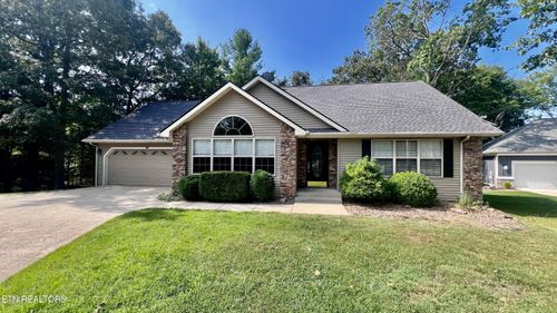 39 Leaf Cir, Crossville, TN, 38558-2834 | Card Image
