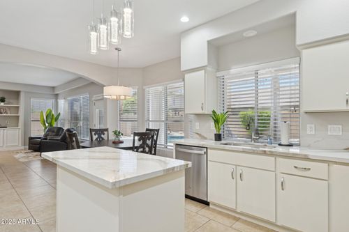 16630 N 61st Pl, Scottsdale, AZ, 85254-7300 | Card Image
