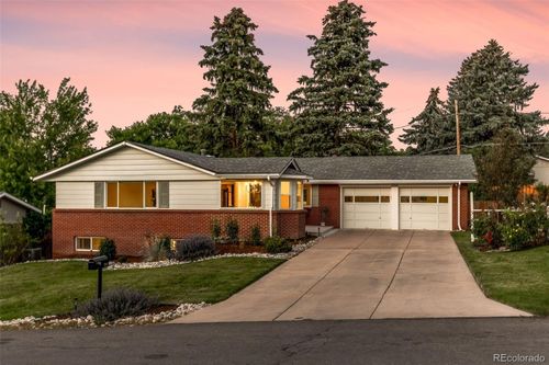 2560 Queen St, Lakewood, CO, 80215-1251 | Card Image