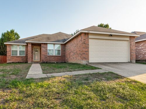 2043 Cap Rock Ln, Grand Prairie, TX, 75052-8871 | Card Image