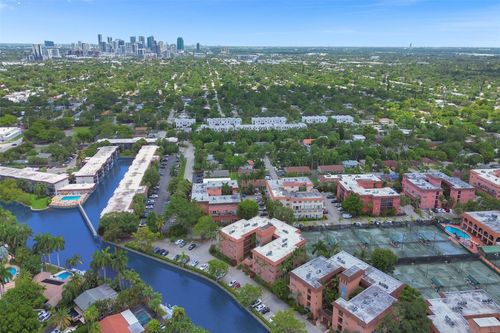 apt-105-630 Tennis Club Dr, Fort Lauderdale, FL, 33311-4011 | Card Image