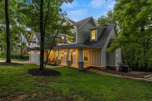 2 Hill Ln, Bella Vista, AR, 72714-6322 | Card Image