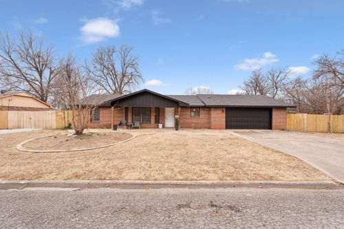 501 S Miller St, Vinita, OK, 74301-4616 | Card Image