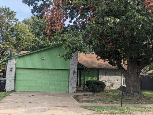 904 W Norman St, Broken Arrow, OK, 74012-1651 | Card Image