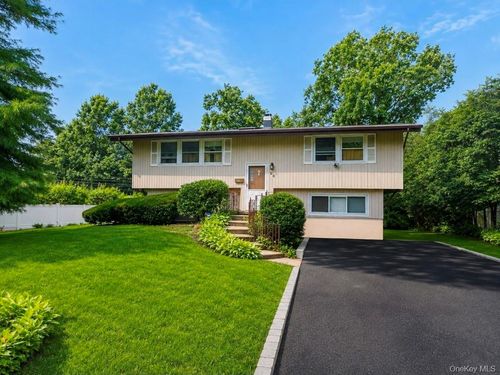 26 Deepdale Dr, Commack, NY, 11725-5506 | Card Image