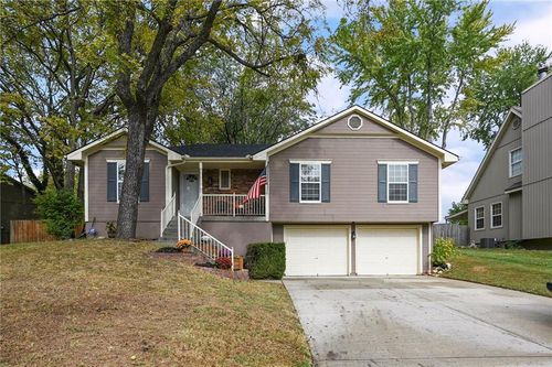 1320 Ne Quail Walk Dr, Blue Springs, MO, 64014-6542 | Card Image