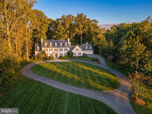 8509 Country Club Dr, BETHESDA, MD, 20817-4580 | Card Image