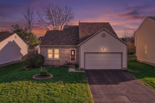 2690 Fernwood Ave, Lancaster, OH, 43130-7979 | Card Image