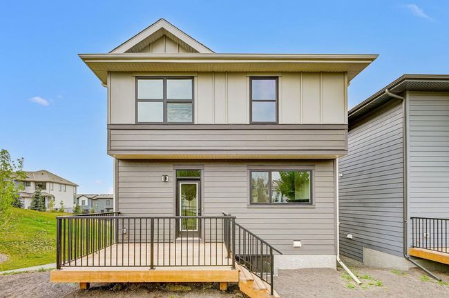 25 Shawnee Green Sw, Home with 3 bedrooms, 2 bathrooms and 4 parking in Calgary AB | Image 45