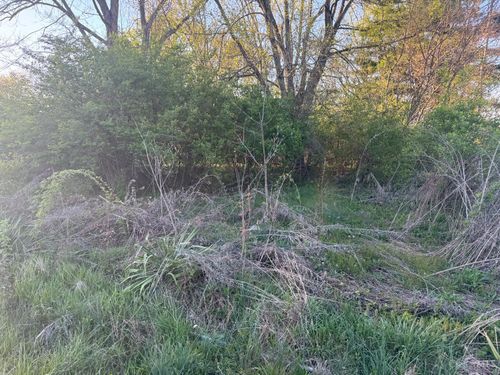 10551 Lois Ln, Hillsboro, OH, 45133-9764 | Card Image