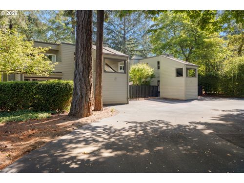 b-3-15938 Quarry Rd, Lake Oswego, OR, 97035-3388 | Card Image