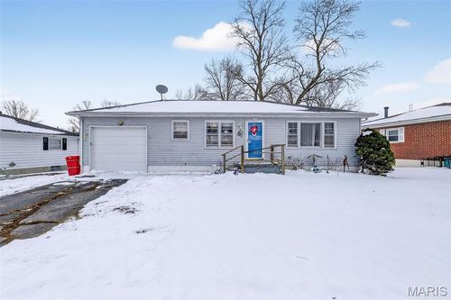 212 Boyd Dr, Louisiana, MO, 63353-2512 | Card Image