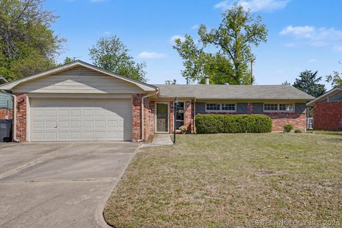 3831 E 55th Street, Tulsa, OK, 74135 | Card Image