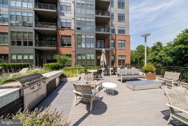 APT-102 - 1761 Old Meadow Rd, Condo with 2 bedrooms, 3 bathrooms and null parking in MCLEAN VA | Image 46