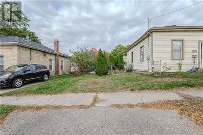 12 Ann St, House other with 2 bedrooms, 1 bathrooms and 1 parking in Brantford ON | Image 3