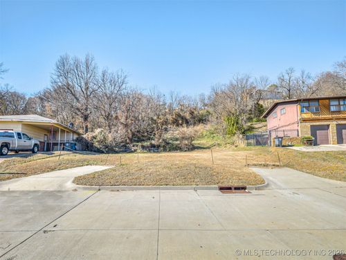 2226 Main St, Tulsa, OK, 74106-3637 | Card Image