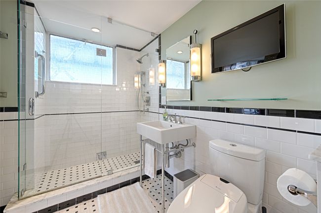 Primary bath featuring separate shower | Image 15