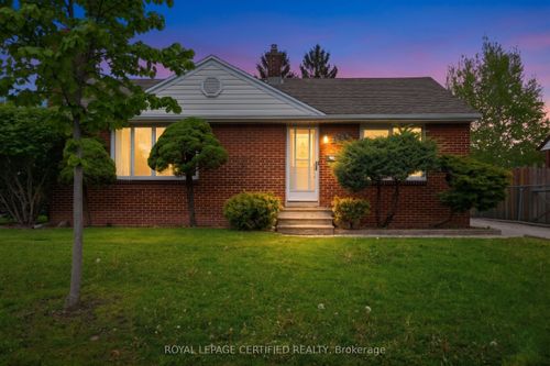 2485 Dominion Blvd, Windsor, ON, N9E2M5 | Card Image
