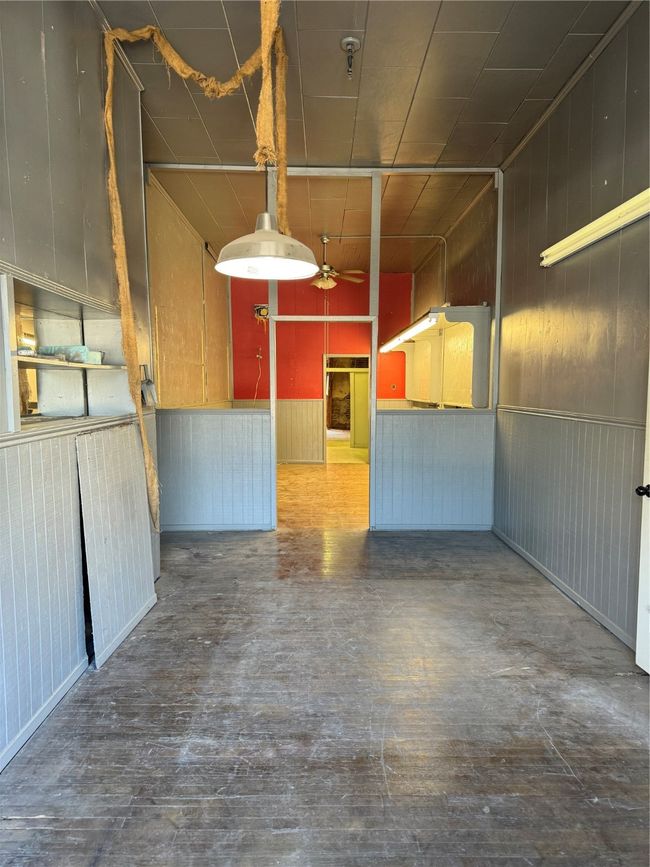 221 S Main St, Home with 0 bedrooms, 0 bathrooms and null parking in McGregor TX | Image 11