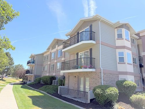 d9-8229 S Resaca Dr, Midvale, UT, 84070-2071 | Card Image