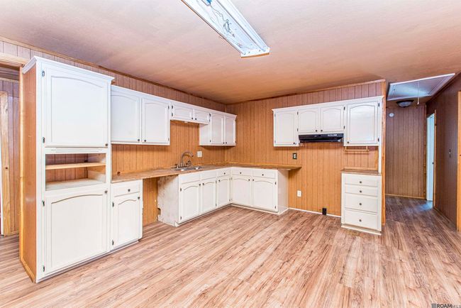 13057 Fox St, House other with 3 bedrooms, 2 bathrooms and null parking in Maurepas LA | Image 12