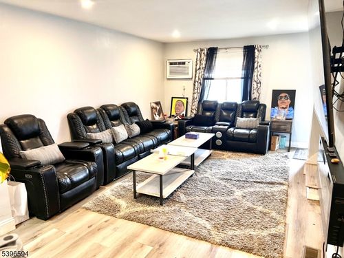 27 Melmore Gdns, East Orange, NJ, 07017-2548 | Card Image