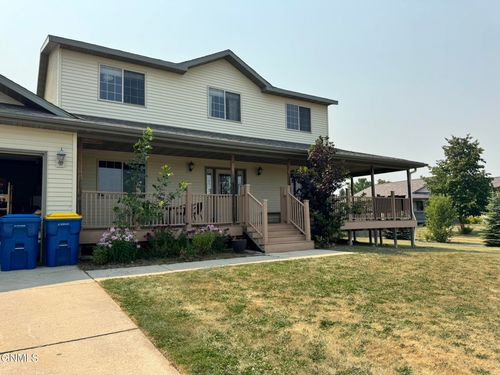 3651 Palomino Drive N, Mandan, ND, 58554 | Card Image