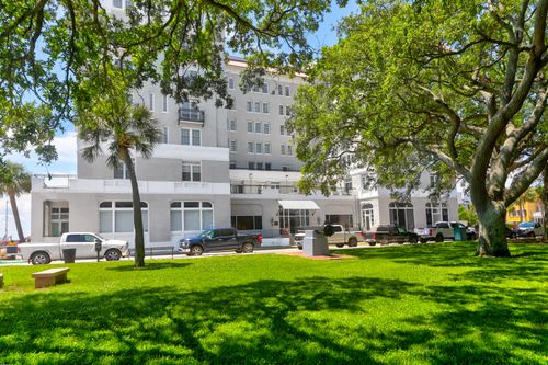 apt-702-1 King St, Charleston, SC, 29401-2722 | Card Image