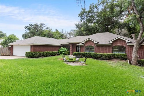 3020 Summit Dr, Belton, TX, 76513-1224 | Card Image