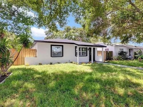 2450 40th Ave N, St Petersburg, FL, 33714-4019 | Card Image