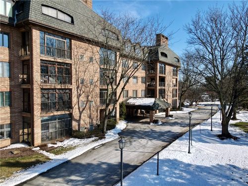 apt-305-2525 Greensburg Pike, Pittsburgh, PA, 15221-3686 | Card Image